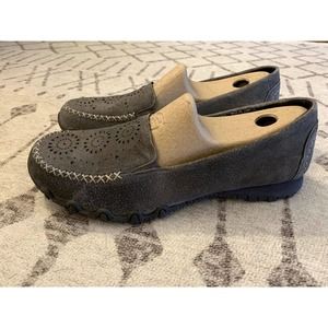 Skechers Relaxed Fit Memory Foam Grey Suede Slip On Shoes Womens Size 8